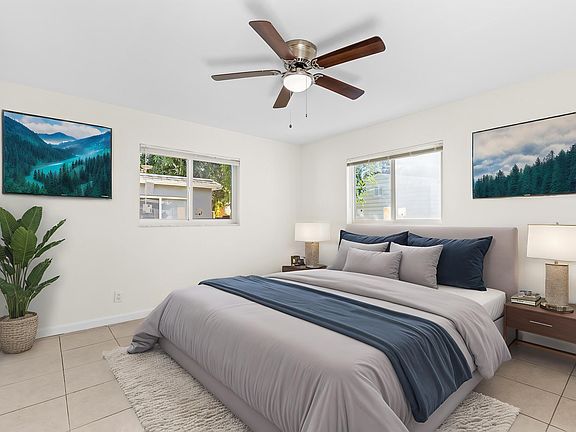 3rd image of 728 20th St #728
