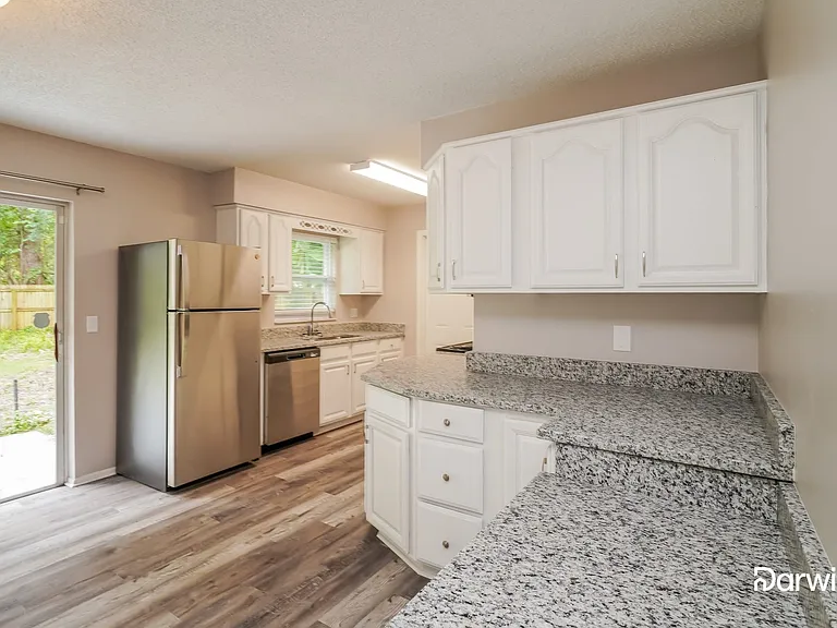 101 Burgos Rd — Photo 3