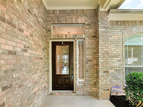 3rd image of 2447 Arbor Dr