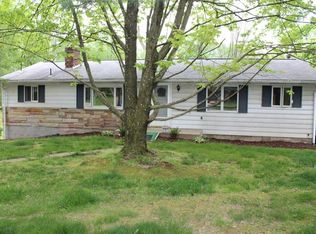 6105 Crestmont Dr, Butler, PA