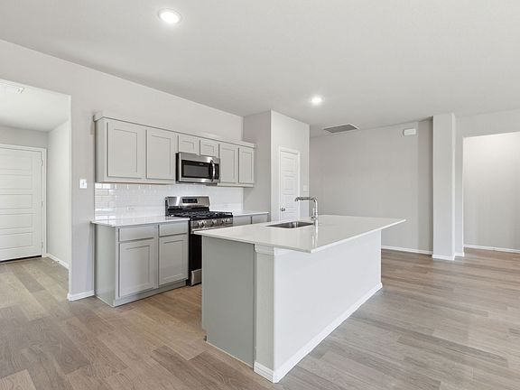 7th image of this home