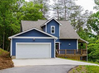 25 Little John Ln, Swannanoa, NC 28778
