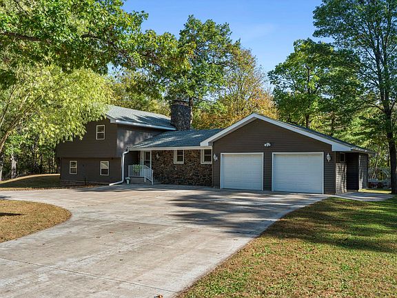 2nd image of 19177 Greenbrook Dr NE