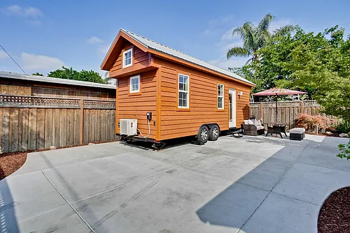 827 Washington St Photo 1