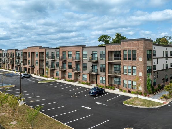 Luxury Apartments Available at 409 WEST in Chalfont, PA! | 409 W Butler Ave, Chalfont, PA