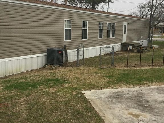 2nd image of 350 Austin Ave Trailer 24