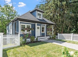 10 Burnham Rd, Andover, MA 01810