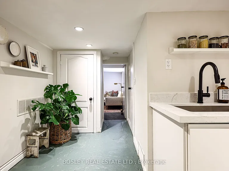 16 Hallam St #BASEMENT — Photo 22