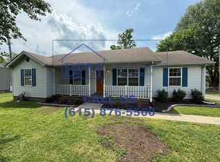 2122 Old Greenbrier Pike, Greenbrier, TN 37073