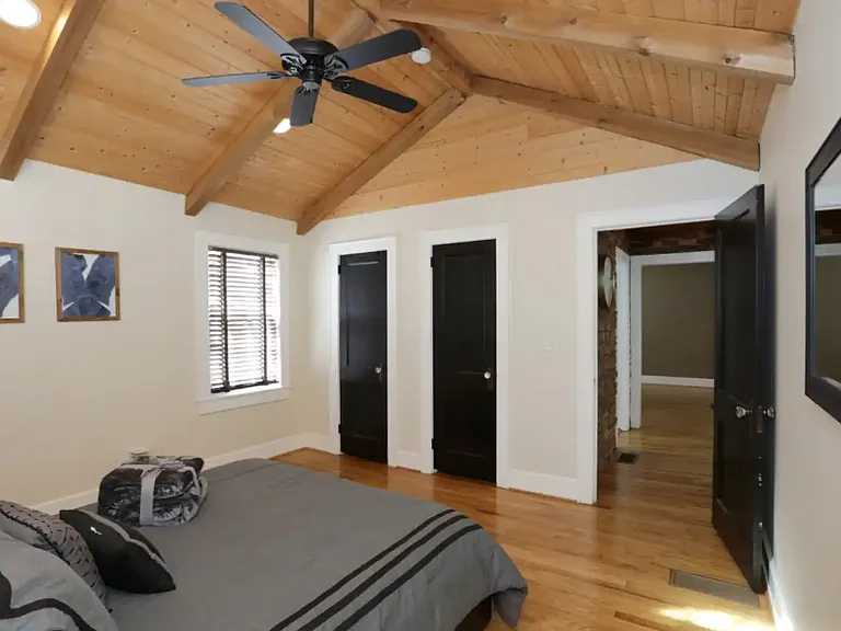 1190 Atlantic Dr NW — Photo 18