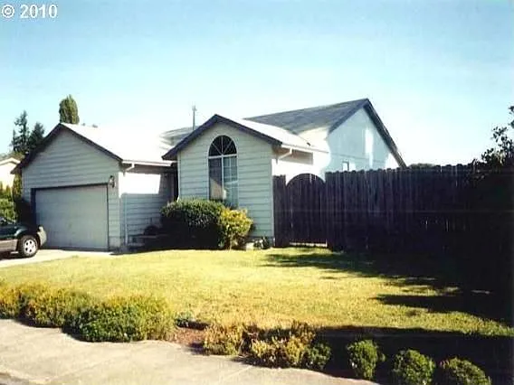 18365 SW Deloris Ln photo 1