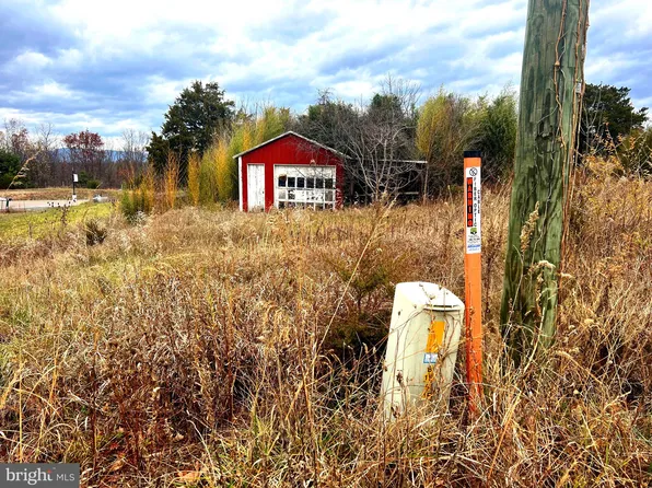 158 Eastern Dr, Moorefield, WV 26836