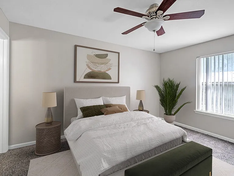 The Lexington Apartments — Photo 19