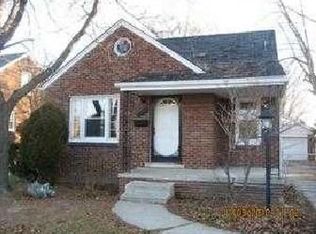 23042 Schroeder Ave, Eastpointe, MI 48021