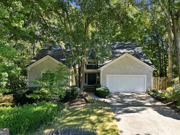 2267 Belle Vista Ct, Marietta, GA 30062