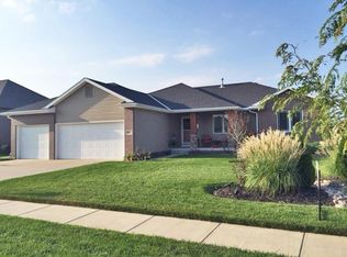 9900 Waterview Dr, Lincoln, NE 68527