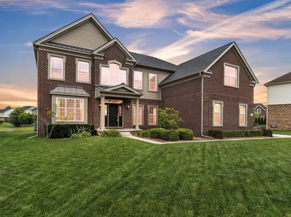 50630 Telluride Dr, Canton, MI 48187