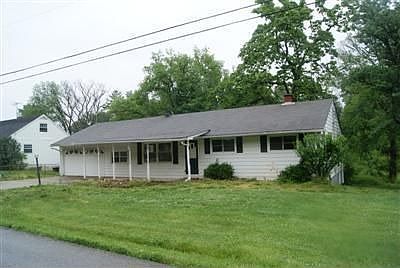 1st image of 636 Willow Dr