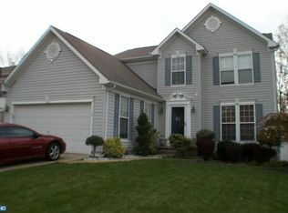 19 Morris Dr, Sicklerville, NJ 08081