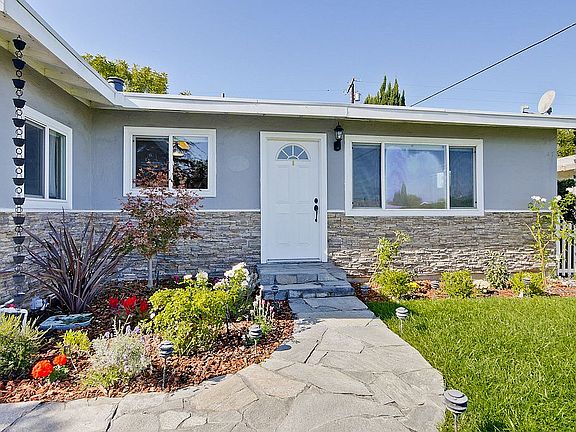 5th image of 2424 Moraine Dr
