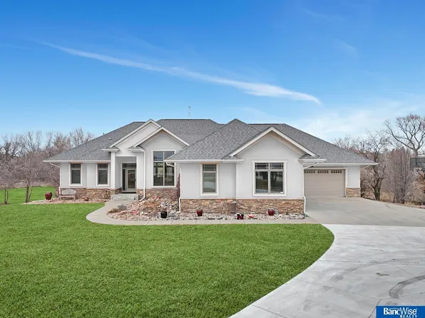 93 C Rd, Eagle, NE 68347