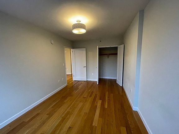 4th image of 278 6th St APT 3C