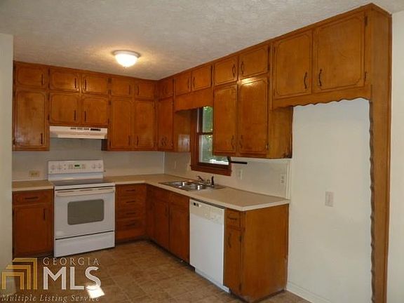 3rd image of 6558 Fiji Dr