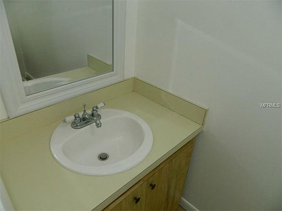 5th image of 4089 76th Ave N APT J