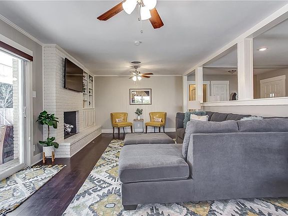 4th image of 4213 South Dr