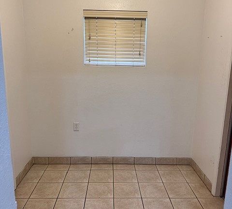 5th image of 1812 Rincon St