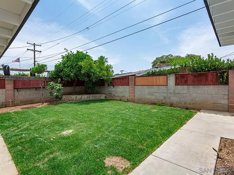 534 Jeffree St — Photo 22