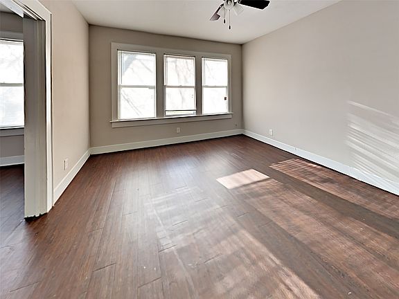 2nd image of 1824 Stella Ave