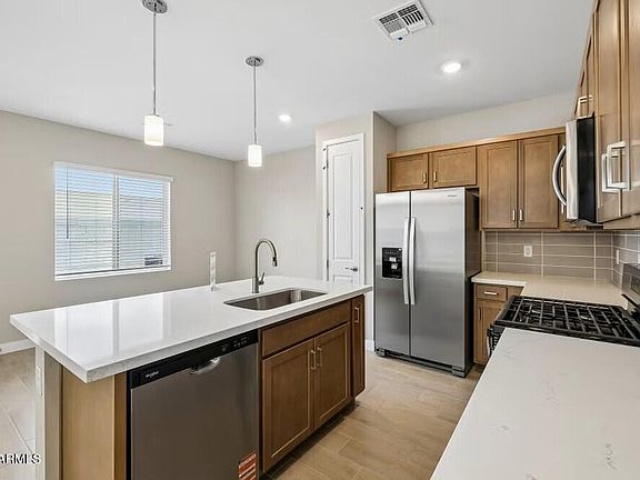 3rd image of 1830 E KRAMER Street