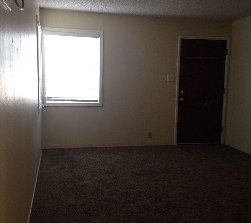 2nd image of 1321 Turquoise Ave APT 6