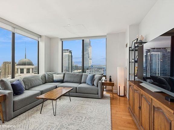3rd image of 233 E 13th St APT 2509