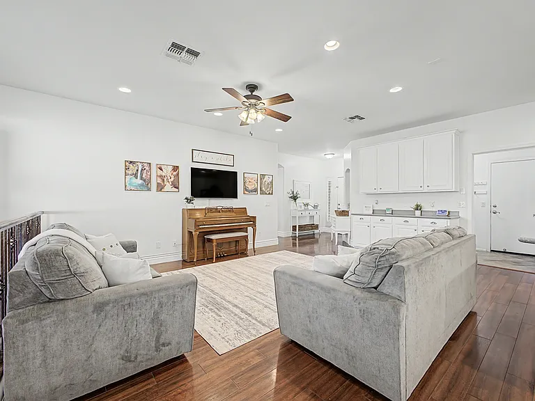 4203 E Los Altos Rd — Photo 7