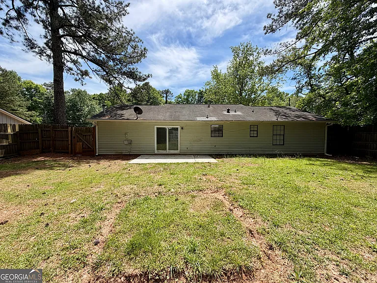 5663 Saint Thomas Dr — Photo 14