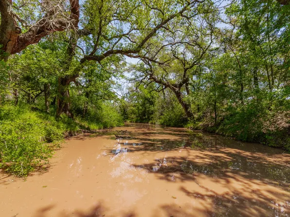 551 County Road 121, Santa Anna, TX 76878