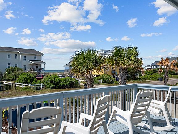 5th image of 1634 E Beach Drive