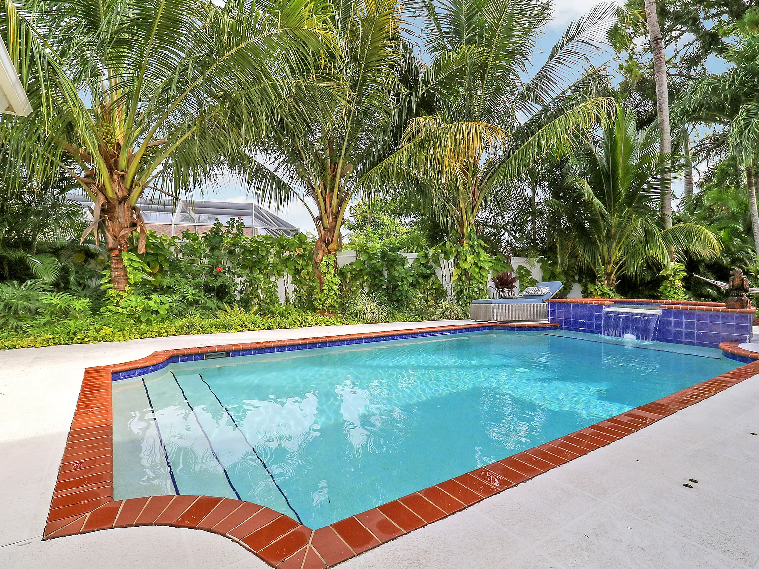 4 bed, 2395 sqft, $9,000 — Photo 2