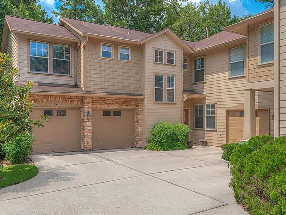 The home backs to a quiet greenbelt and has a full 2 car garage!