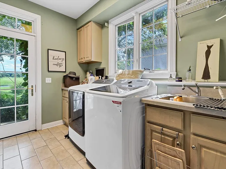 4206 Royal Fox Dr — Photo 54