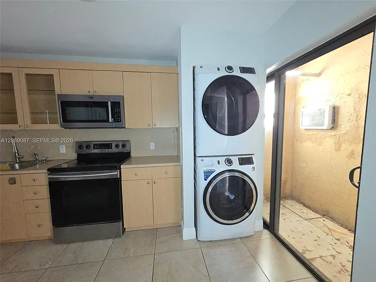12025 S Las Palmas Dr #12025 — Photo 5