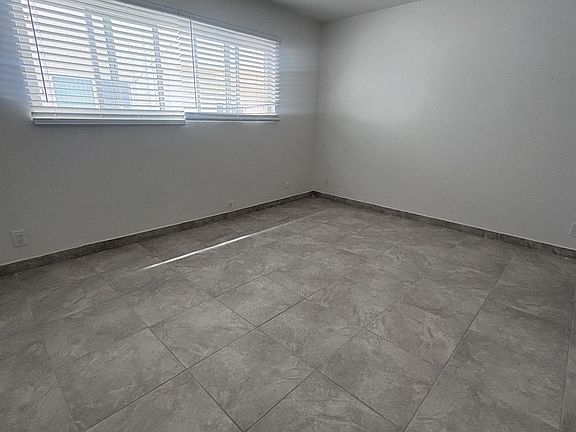 4th image of 7512 Vineland Ave APT 3