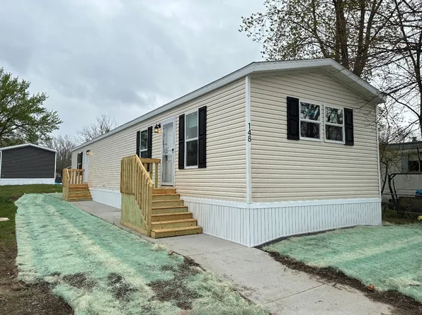 148 Haines St, Edwardsville, KS 66113