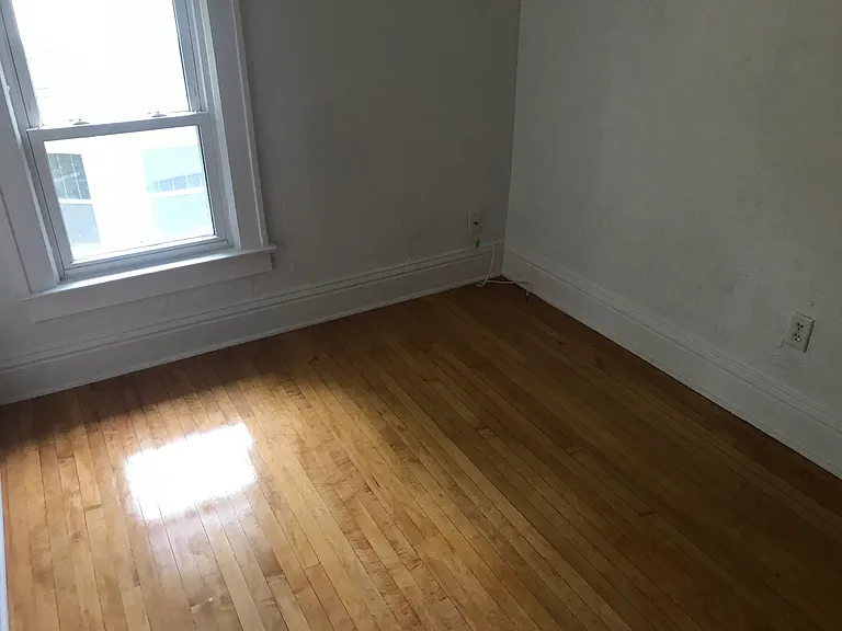 834 Franklin St — Photo 14