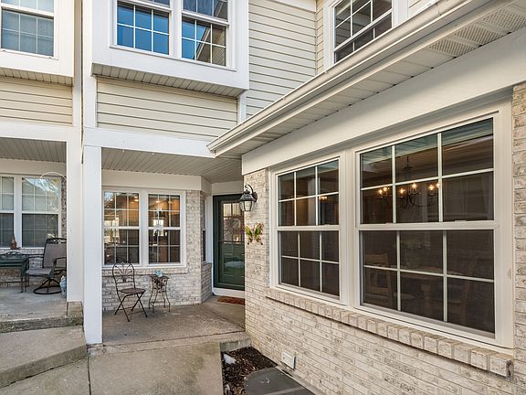 4th image of 336 Normandie Dr #336