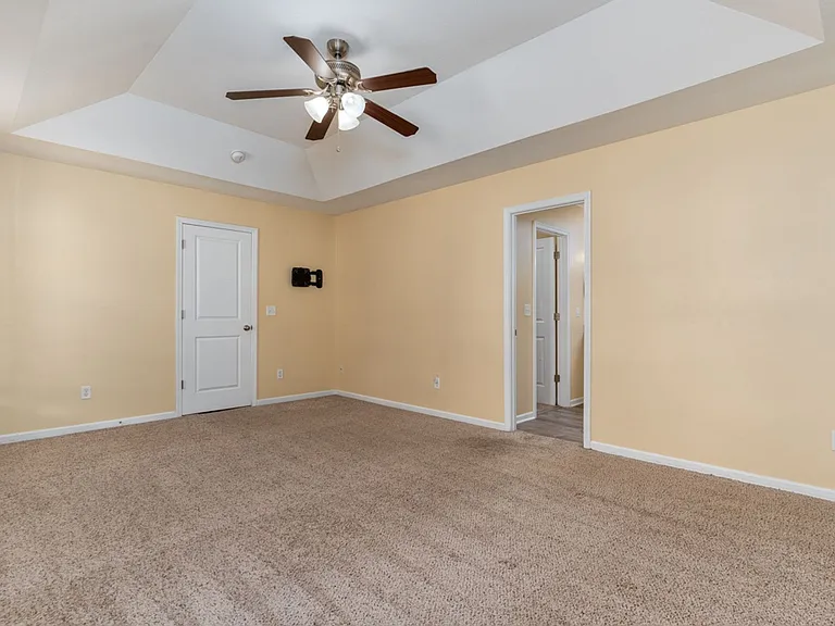262 Whitton Ln — Photo 25