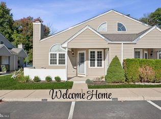 1208 Megans Ln, Burlington, NJ 08016