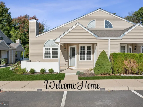 1208 Megans Ln, Burlington, NJ 08016